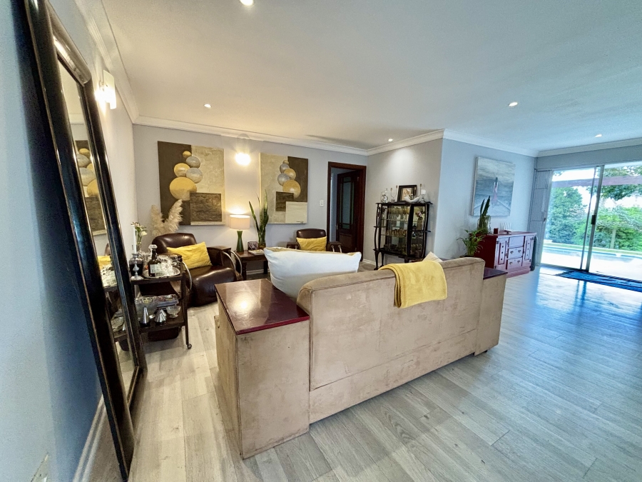 5 Bedroom Property for Sale in Vierlanden Western Cape